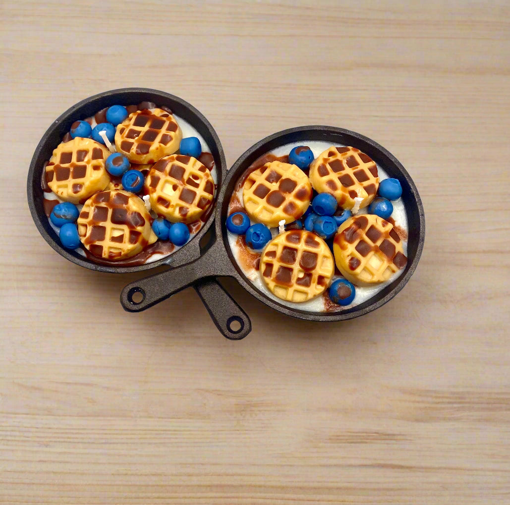 4oz Iron Skillet Candles - Cafe Delights