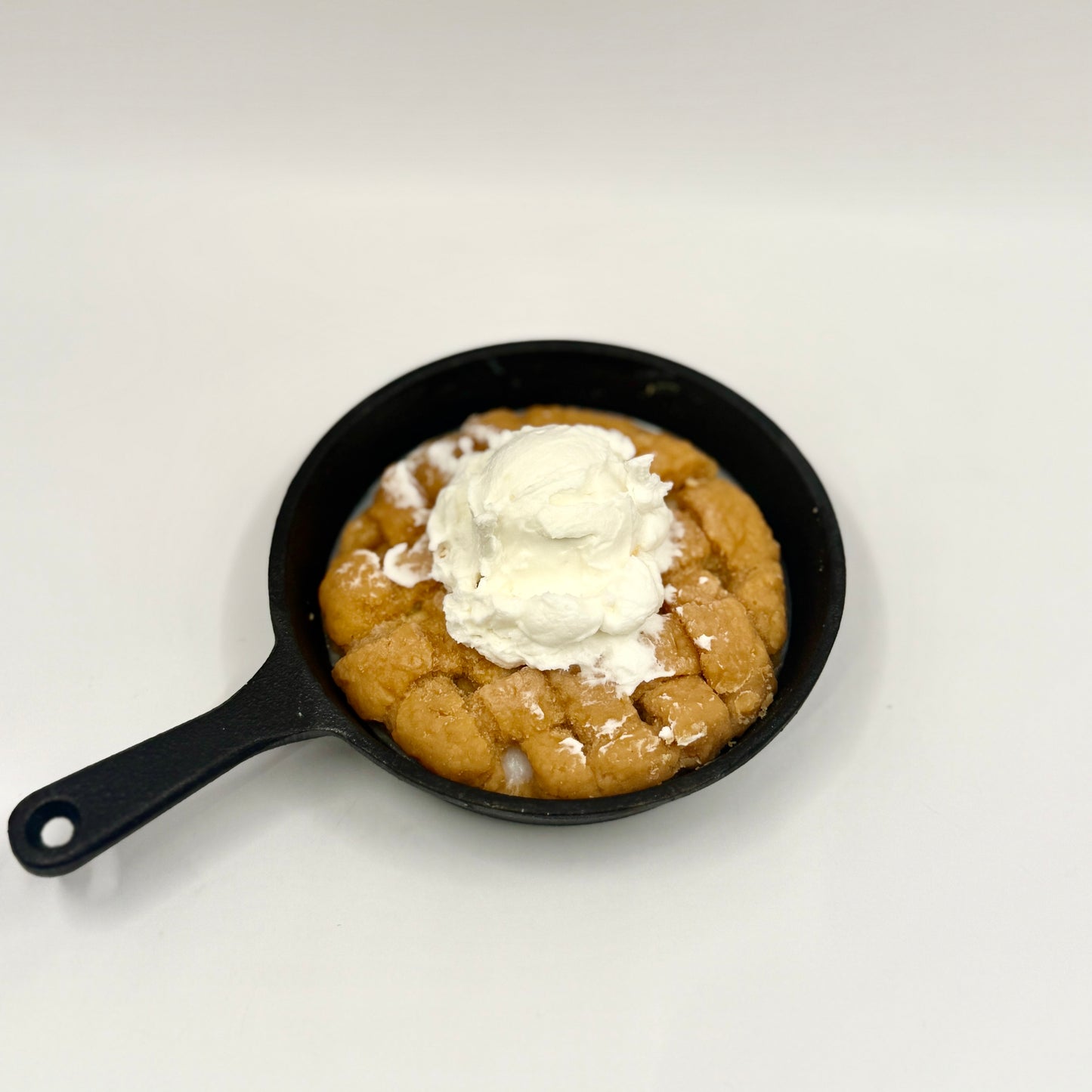 4oz Iron Skillet Candles - Cafe Delights